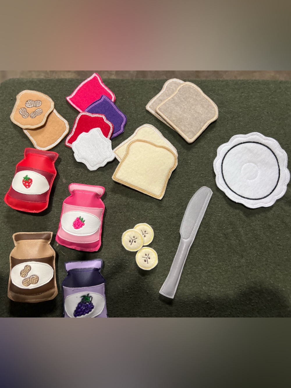 Peanut butter and jelly play set